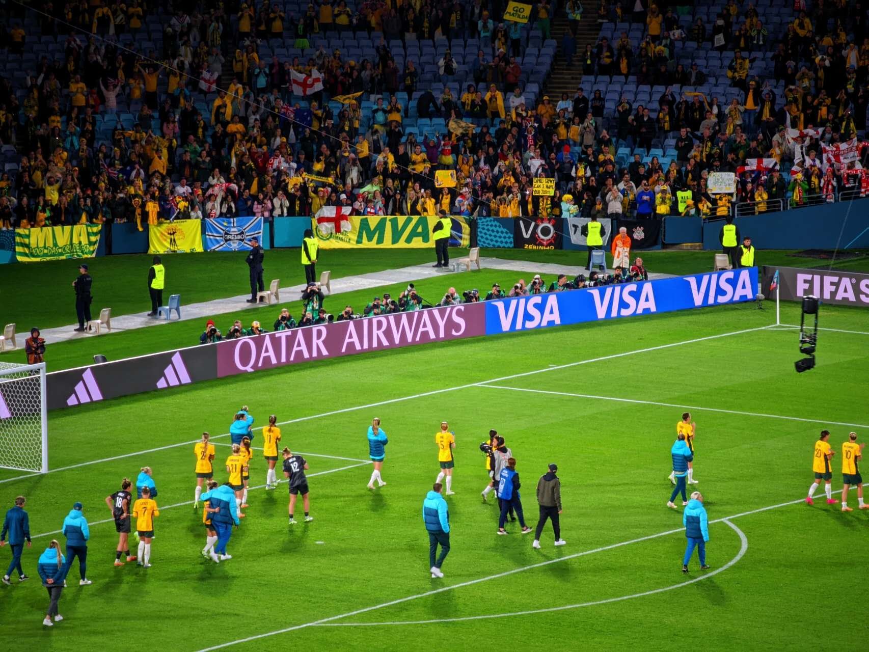 玻璃挡烟垂帘（垂壁）